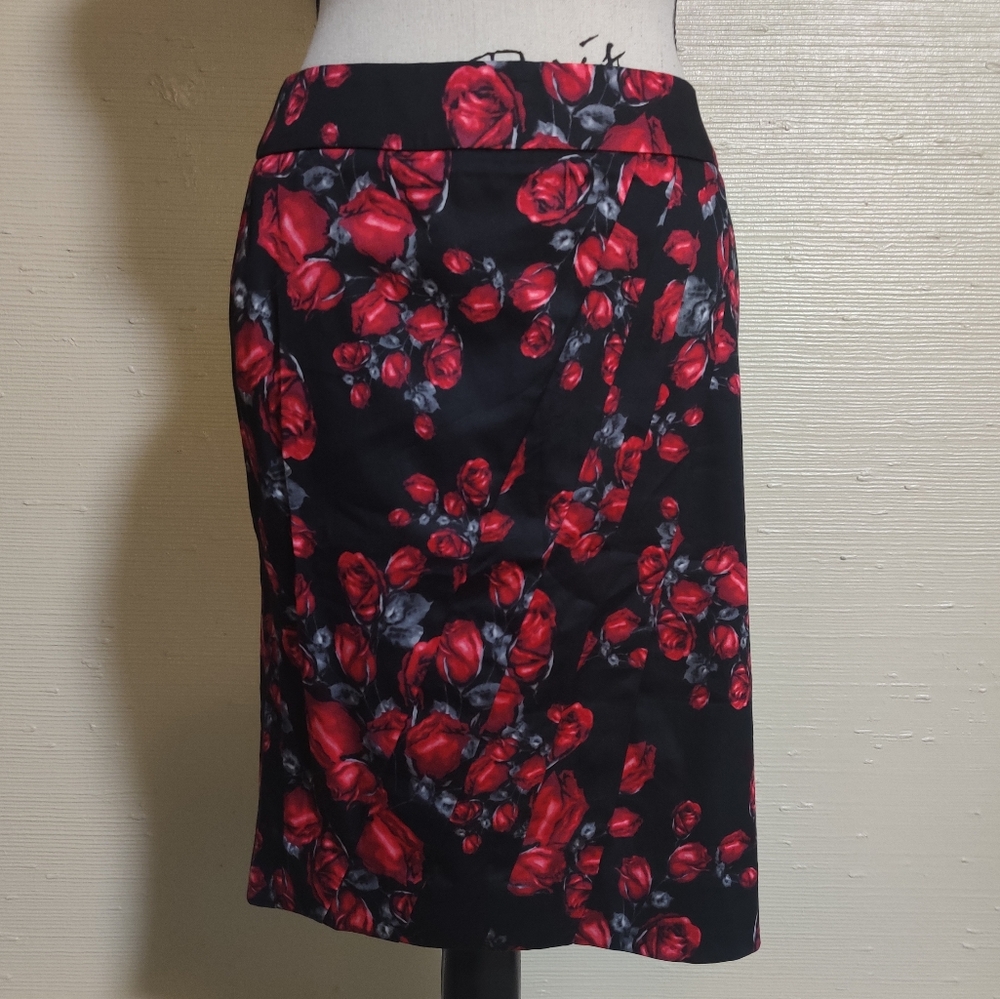 🆕 WHBM Black Rose Business floral career work office 97% cotton pencil Skirt_2